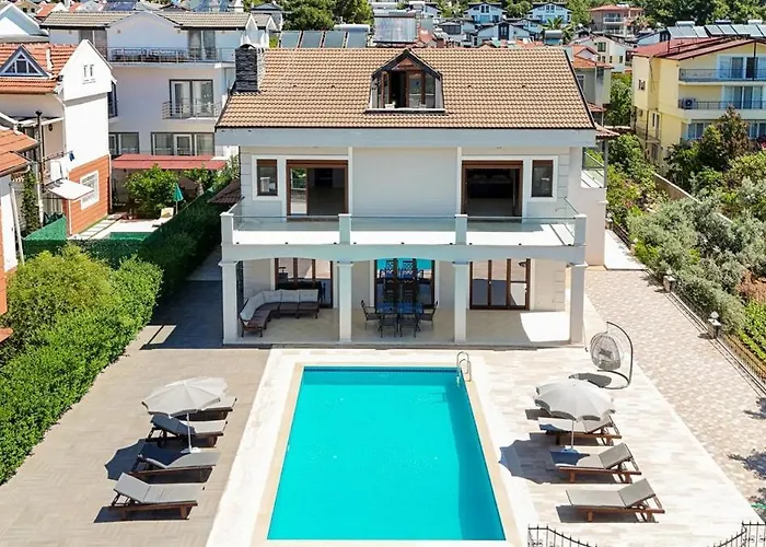 Villa Large And Lovely Private Fethiye