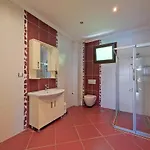Large And Lovely Private *