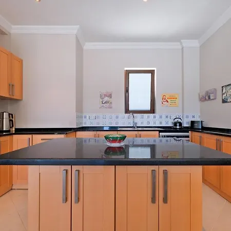 Large And Lovely Private Vila *